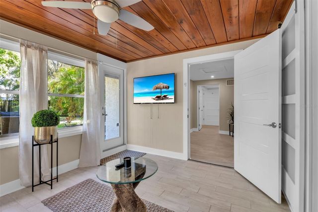 510 N OSPREY AVENUE, Sarasota, FL 34236