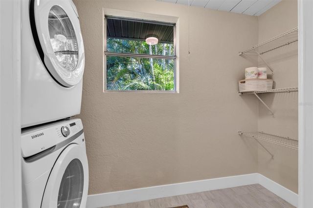 510 N OSPREY AVENUE, Sarasota, FL 34236