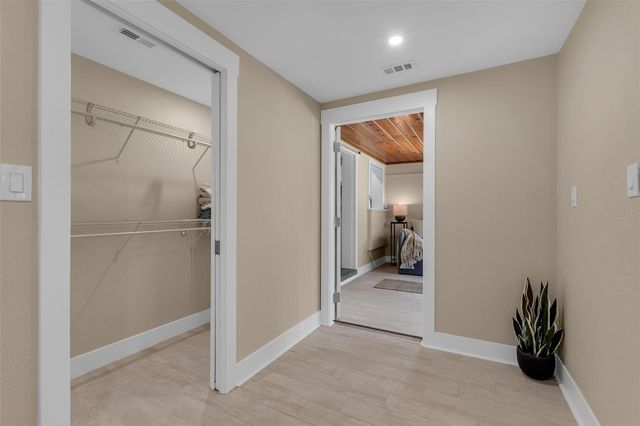 510 N OSPREY AVENUE, Sarasota, FL 34236