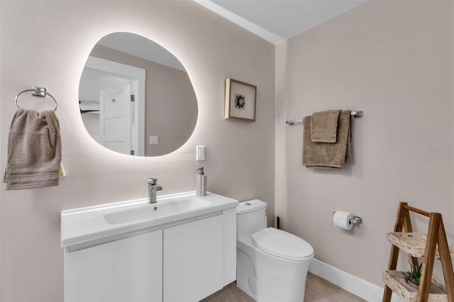 510 N OSPREY AVENUE, Sarasota, FL 34236