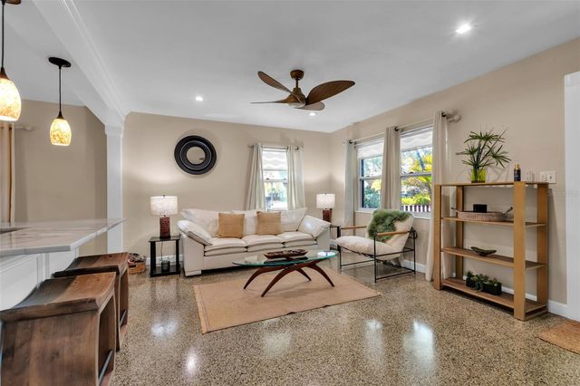 510 N OSPREY AVENUE, Sarasota, FL 34236