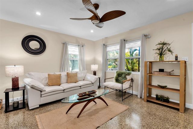 510 N OSPREY AVENUE, Sarasota, FL 34236