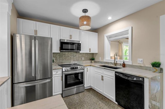 510 N OSPREY AVENUE, Sarasota, FL 34236