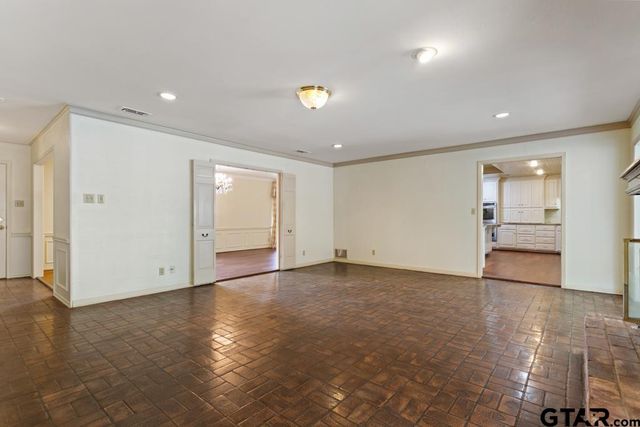 3326 Fry Ave, Tyler, TX 75701