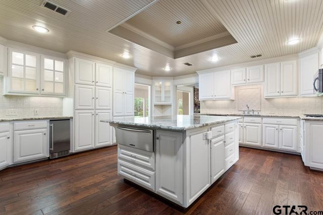 3326 Fry Ave, Tyler, TX 75701