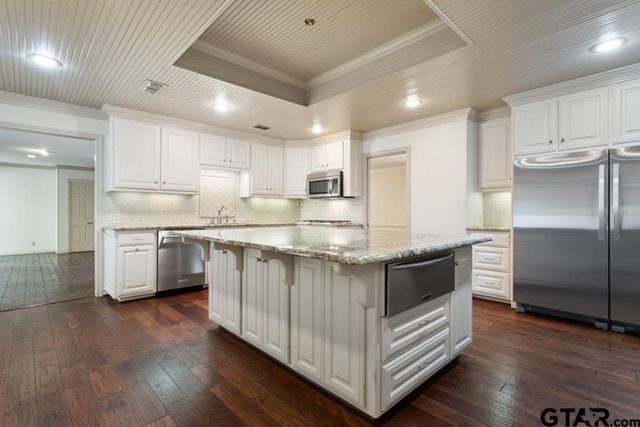 3326 Fry Ave, Tyler, TX 75701