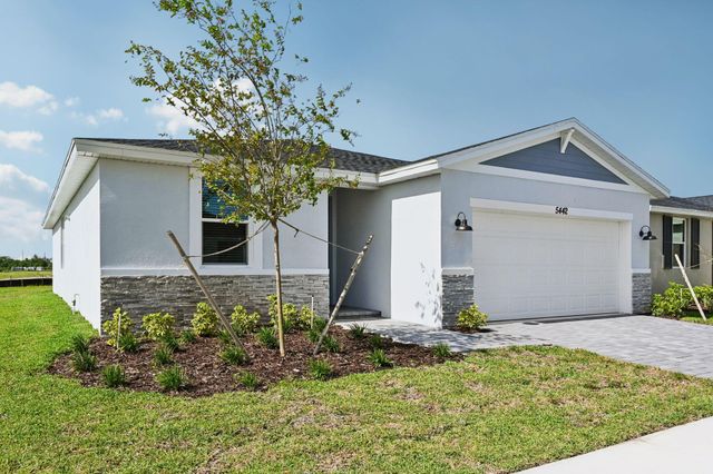5442 Hampton Park Circle, Vero Beach, FL 32966