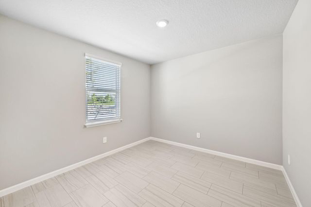 5442 Hampton Park Circle, Vero Beach, FL 32966