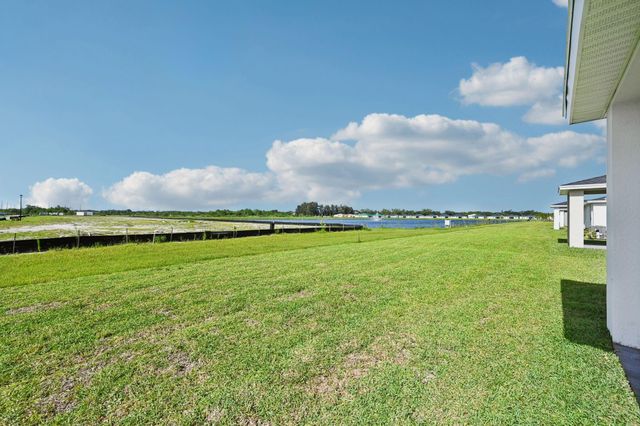 5442 Hampton Park Circle, Vero Beach, FL 32966