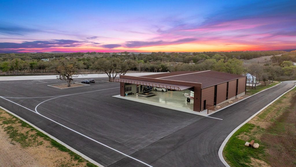 3516 Mount Sharp RD 8, Wimberley, TX 78676