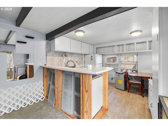 8039 Se MONTEREY Ave, Milwaukie, OR 97222