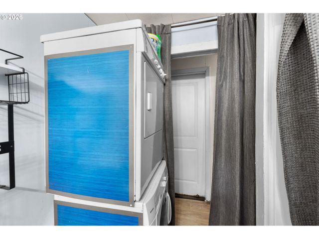 8039 Se MONTEREY Ave, Milwaukie, OR 97222