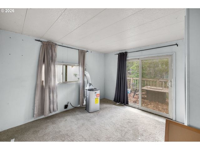 8039 Se MONTEREY Ave, Milwaukie, OR 97222