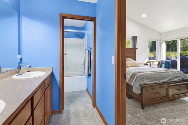 2556 Sievers Way, Ferndale, WA 98248