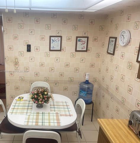 16500 Golf Club Road 204, Weston, FL 33326