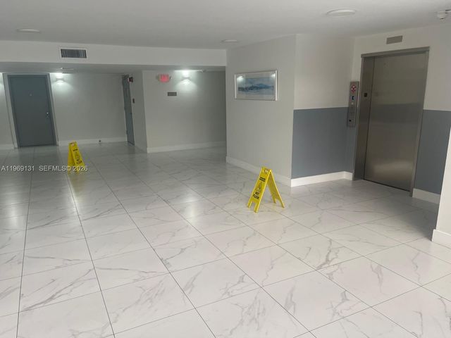 16500 Golf Club Road 204, Weston, FL 33326
