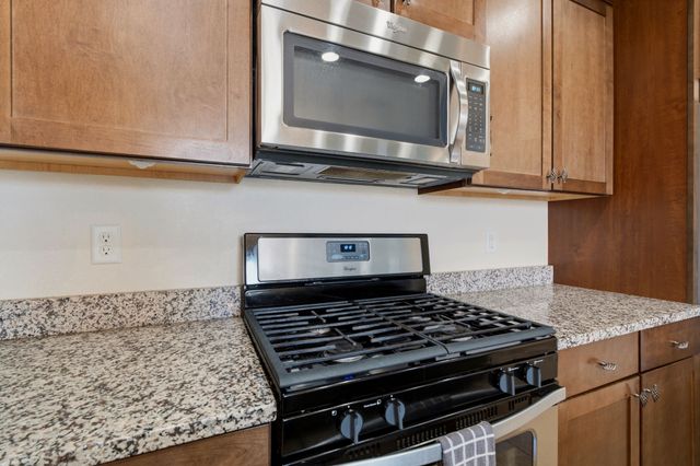 32 Via Sagrada, Santa Fe, NM 87508