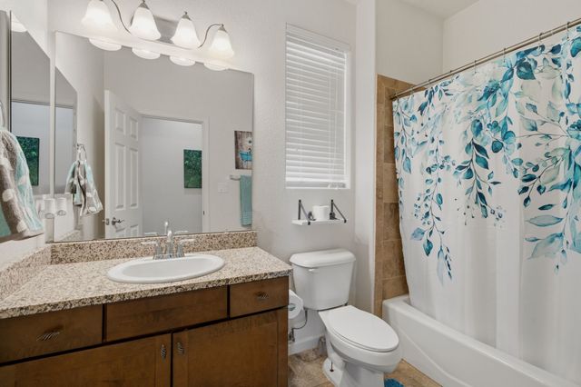 32 Via Sagrada, Santa Fe, NM 87508