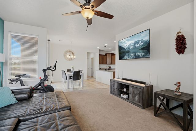 32 Via Sagrada, Santa Fe, NM 87508