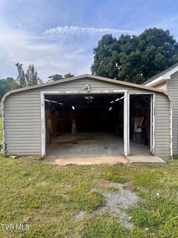 2204 State Line Road, Elizabethton, TN 37643