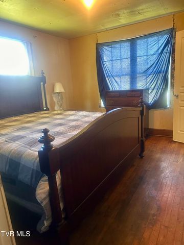 2204 State Line Road, Elizabethton, TN 37643