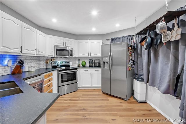 8210 N 126th Avenue, Owasso, OK 74055