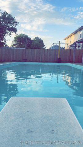 8210 N 126th Avenue, Owasso, OK 74055