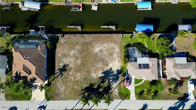 4920 Seville CT, Cape Coral, FL 33904