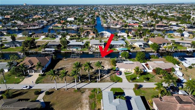 4920 Seville CT, Cape Coral, FL 33904