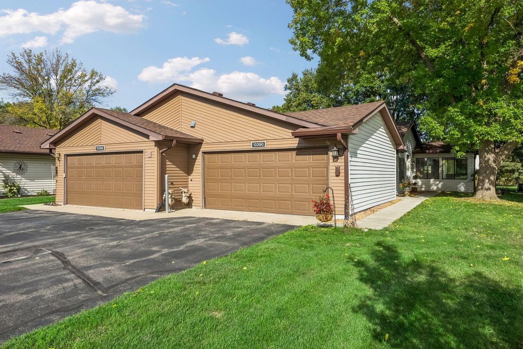 13390 Hughes Court, Apple Valley, MN 55124 — exterior