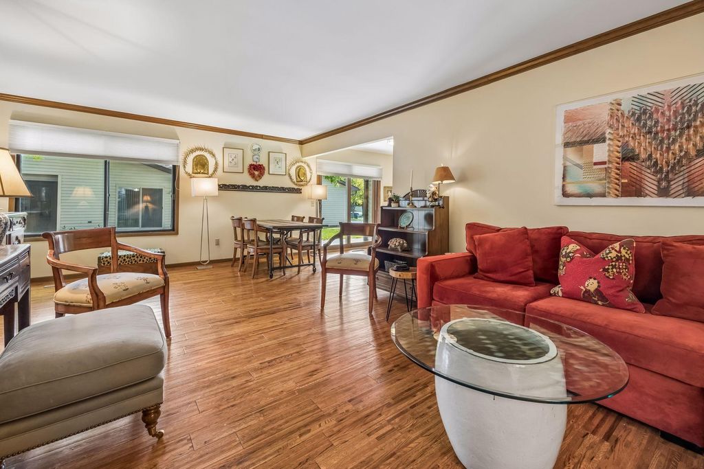 13390 Hughes Court, Apple Valley, MN 55124 — photo 4