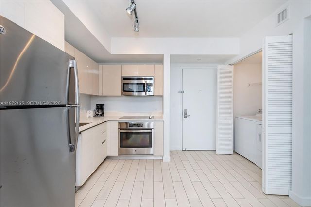 2602 E Hallandale Beach Blvd R1903, Hallandale Beach, FL 33009