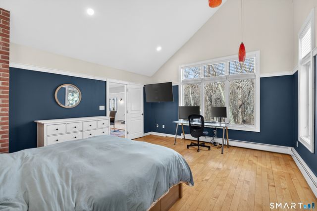 18 Riverside Terrace, Madison, CT 06443