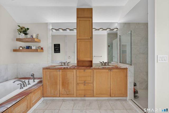 18 Riverside Terrace, Madison, CT 06443