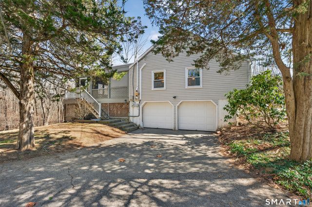 18 Riverside Terrace, Madison, CT 06443