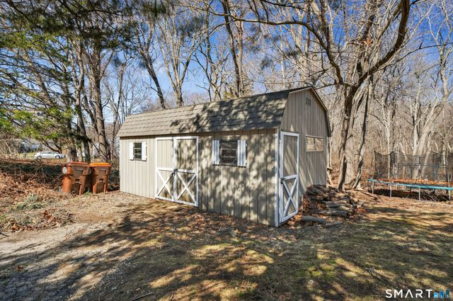 18 Riverside Terrace, Madison, CT 06443