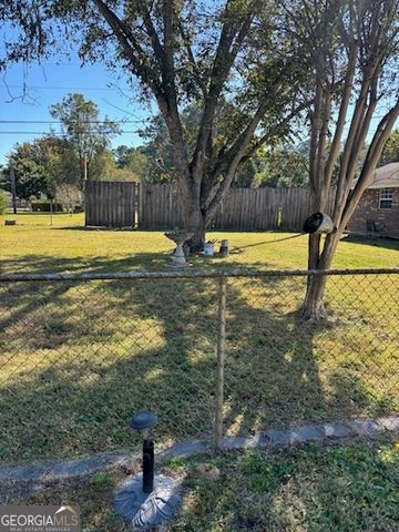 102 Pine Grove Drive, Savannah, GA 31419