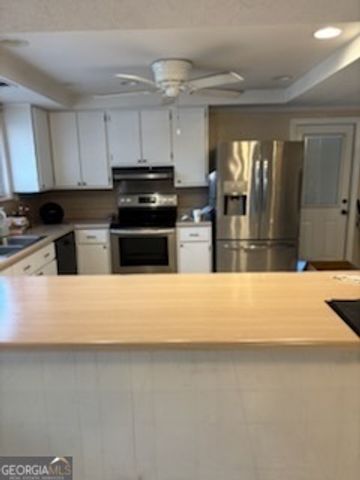 102 Pine Grove Drive, Savannah, GA 31419