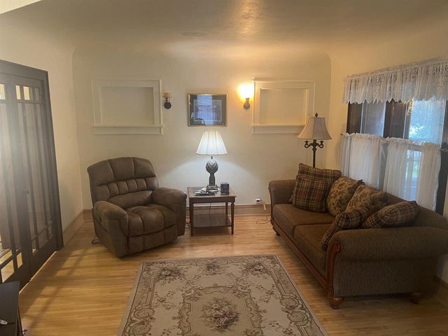 305 VICTORIA STREET, Green Bay, WI 54302