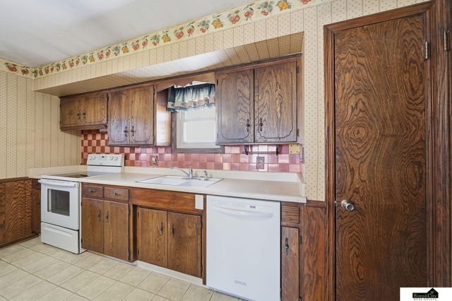 7320 Starr Street, Lincoln, NE 68505