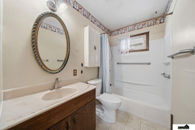 7320 Starr Street, Lincoln, NE 68505