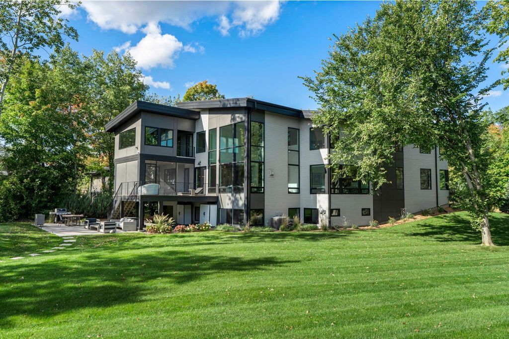 746 Peninsula Point Road, Shakopee, MN 55379 — exterior