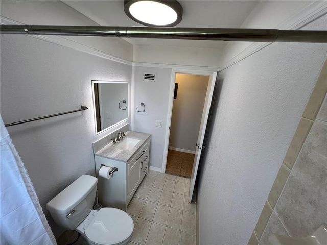 2650 NW 94th Way, Sunrise, FL 33322