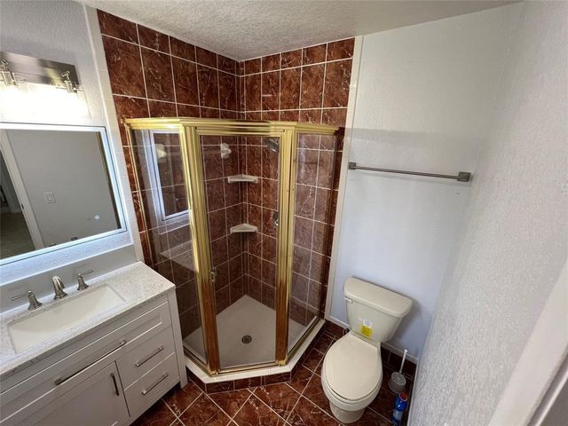 2650 NW 94th Way, Sunrise, FL 33322