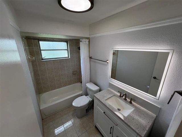 2650 NW 94th Way, Sunrise, FL 33322