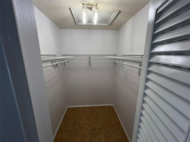 2650 NW 94th Way, Sunrise, FL 33322
