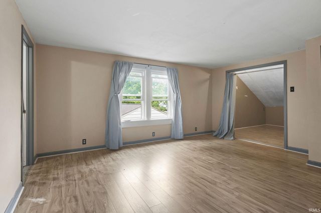 1409 N Woodridge Avenue, Muncie, IN 47304