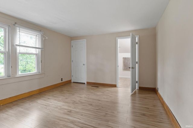 1409 N Woodridge Avenue, Muncie, IN 47304