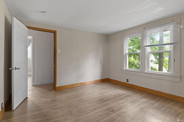 1409 N Woodridge Avenue, Muncie, IN 47304