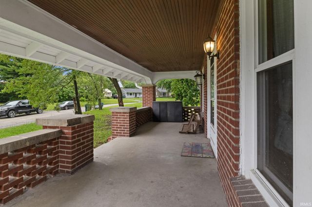 1409 N Woodridge Avenue, Muncie, IN 47304